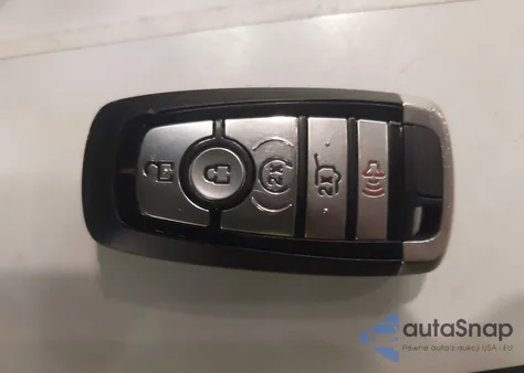 2020 Ford Escape Titanium из США, поврежденный, VIN 1FMCU9J95LUA39338